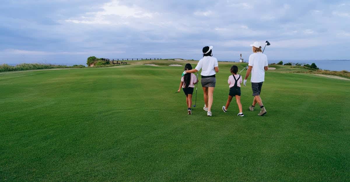 découvrez le plaisir du golf en famille ! profitez d'activités ludiques et d'instants précieux sur le green. que vous soyez débutants ou expérimentés, il y en a pour tous les niveaux. rejoignez-nous pour une journée d'évasion et de convivialité autour du golf.