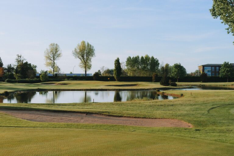 La marche sur le parcours de golf : quels bienfaits pour la santé ?