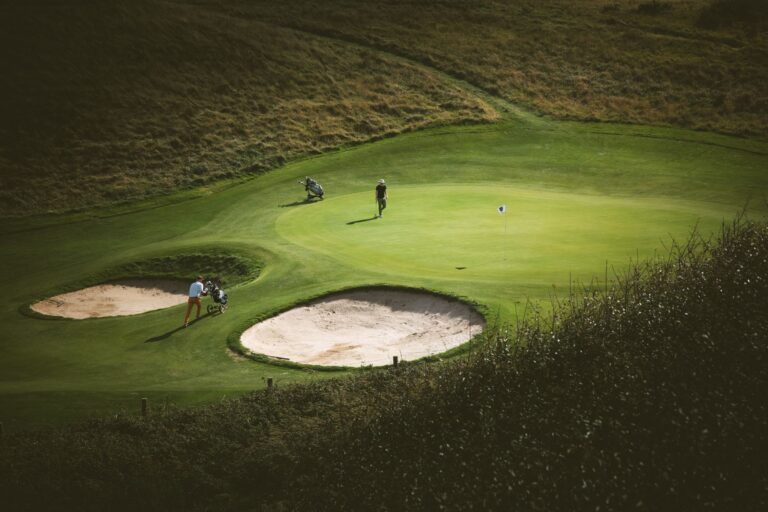 Quels sont les parcours de golf les plus accessibles pour les débutants ?